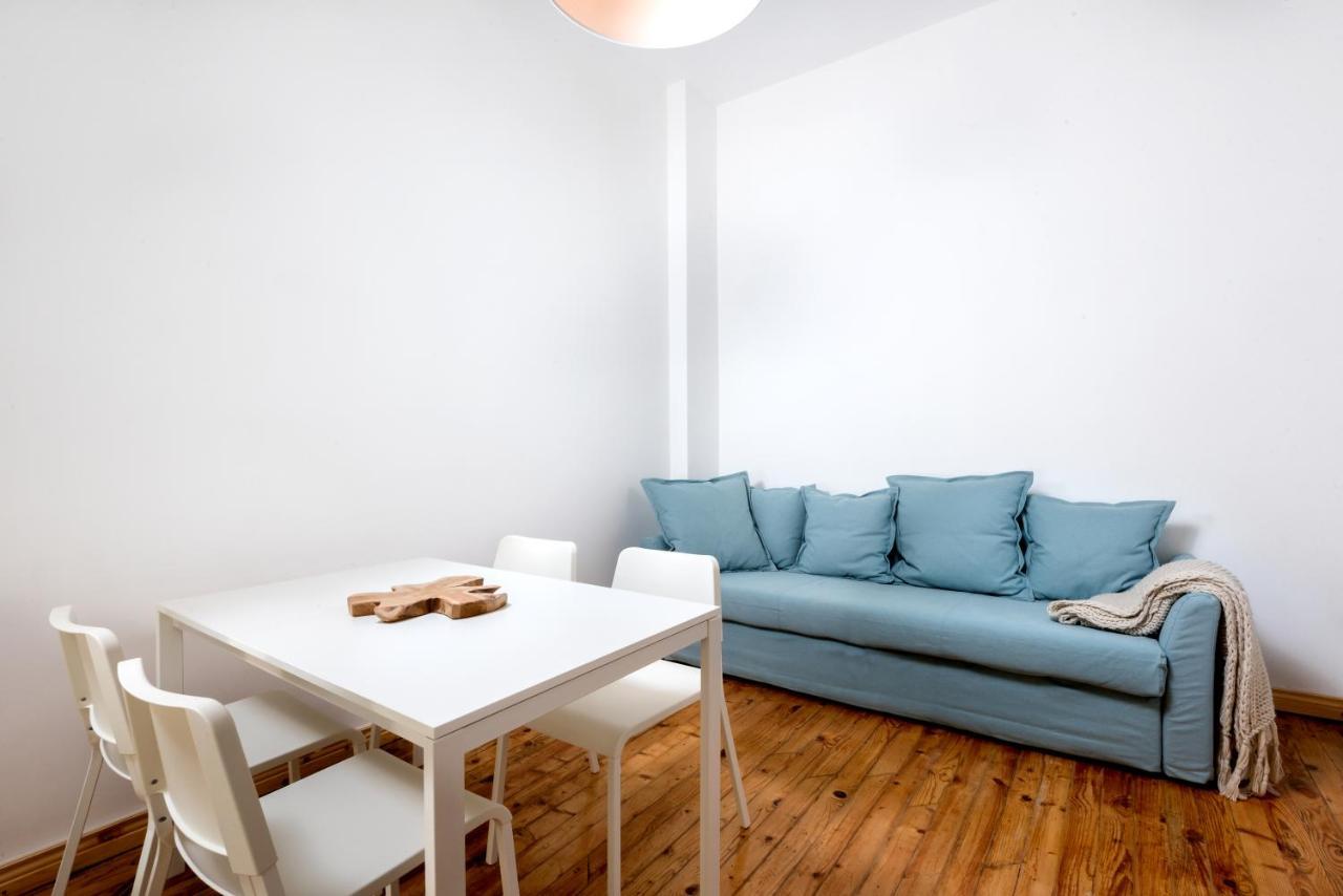 The White Apartment - Bogoridi Main Street 부르가스 외부 사진
